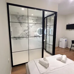 Serene Aparthotel Vlorë
